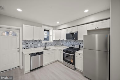 217 N Port St, Baltimore, MD 21224 - photo 7