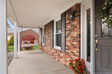 413 Rose Ct, Jeffersonville, IN 47130 - photo 4