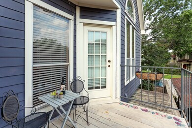 735 Arlington St unit 1, Houston, TX 77007 - photo 3