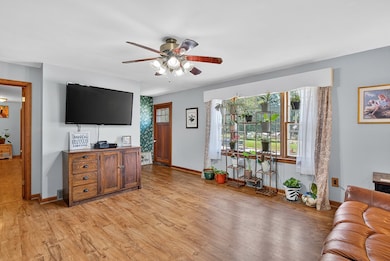 1348 Highland Dr, Marion, VA 24354 - photo 4