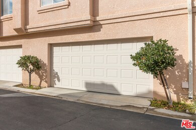 Unit's Garage