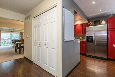 003-Foyer-3765083-small