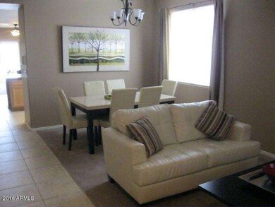 Living and dining room (Small)