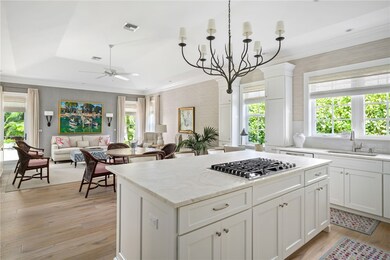 ISLAND KITCHEN WITH GAS COOKING