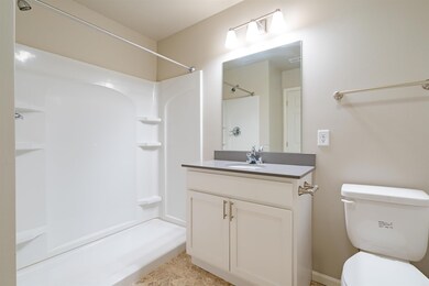 Duplexes at Summerland Park - Waterloo, Waterloo, IA 50701 - photo 6