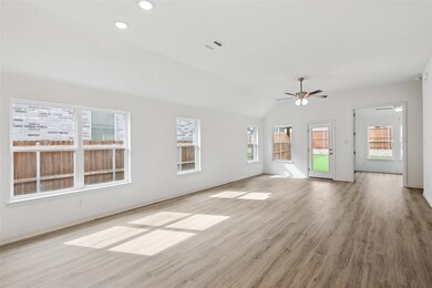 3005 Myrtle Beach Ln, League City, TX 77573 - photo 7