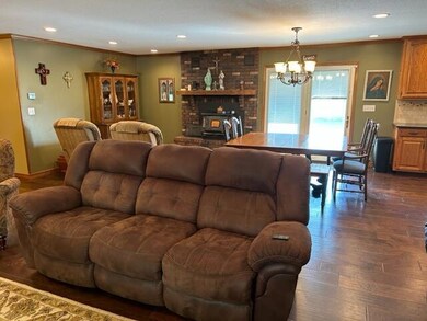 20069 Pratt Rd, Parsons, KS 67357 - photo 7