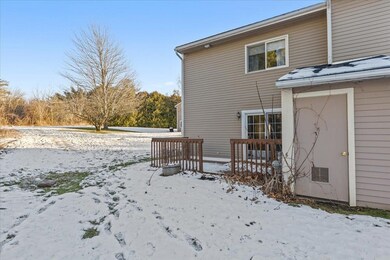 J8 Stonehedge Dr, South Burlington, VT 05403 - photo 7