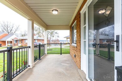 4402 Schroder Dr, Saint Bernard, OH 45217 - photo 2