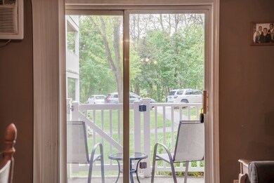 5 Karen Cir unit 5, Billerica, MA 01821 - photo 2