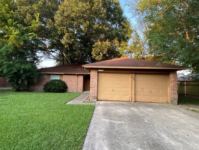 14206 Cluster Pines Ct, Houston, TX 77066 - photo 2
