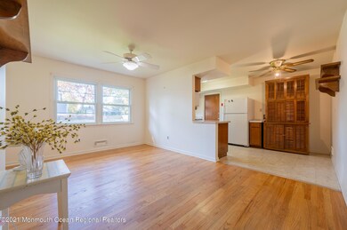 Dining room with hardward floors