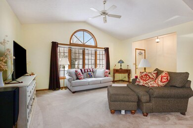 6468 Wildcreek Dr, Holland, MI 49423 - photo 4