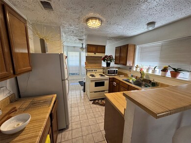 11009 Beaver Trail Dr, Houston, TX 77086 - photo 3