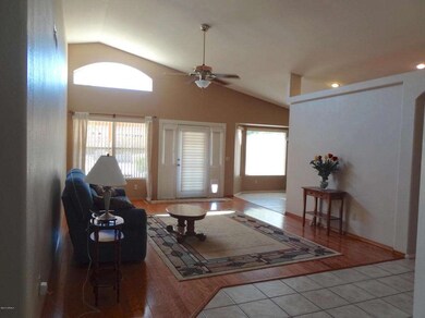 Spacious Great Room With Vaulted Ceiling