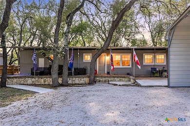 425 Dreamland Dr, Canyon Lake, TX 78133 - photo 2