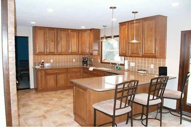 Kitchen. Beautifully updated w/Hickory cabinets, g