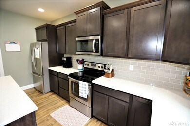 15423 Coles Ct SE, Yelm, WA 98597 - photo 6