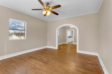 513 W Texas St, Denison, TX 75020 - photo 2