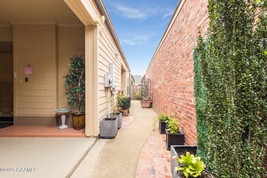 4-web-or-mls-115 Palm Springs Ave-4