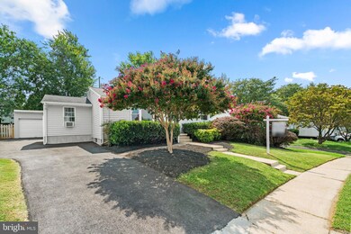 807 Bentwillow Dr, Glen Burnie, MD 21061 - photo 4