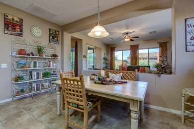 Kitchen dining