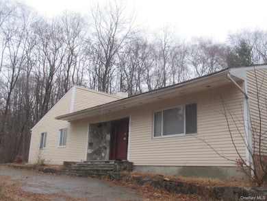 9 Jim Ln, Putnam Valley, NY 10579 - photo 4