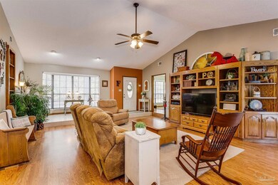 8916 Klondike Rd, Pensacola, FL 32526 - photo 7