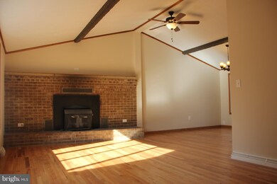 904 Hoffmaster Rd, Knoxville, MD 21758 - photo 6