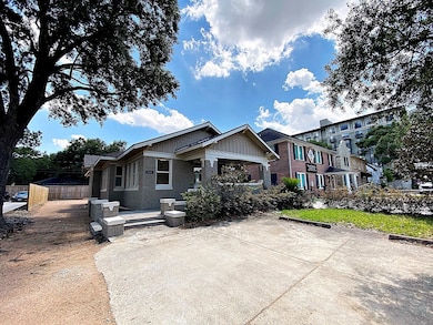 1625 W Alabama St, Houston, TX 77006 - photo 2