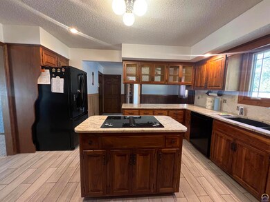 6010 SW 43rd Terrace, Topeka, KS 66610 - photo 5