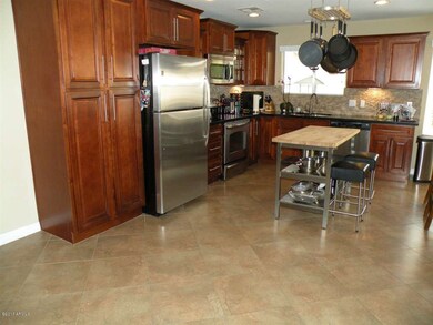 Beautiful kitchen!