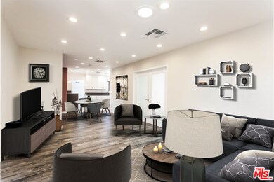 Living Room/Dining Area