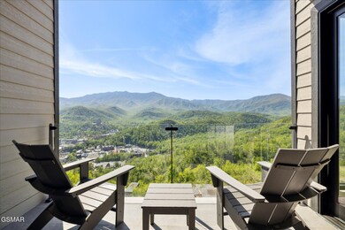 Gatlinburg Tennessee Condo For Sale