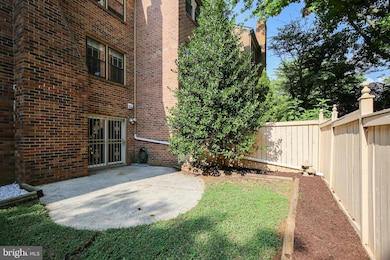 5803 Tudor Ln, Rockville, MD 20852 - photo 4