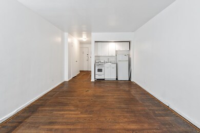 649 2nd Ave unit 3G, New York, NY 10016 - photo 3