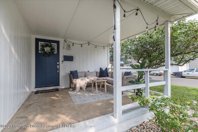 04-806BartonAve0015