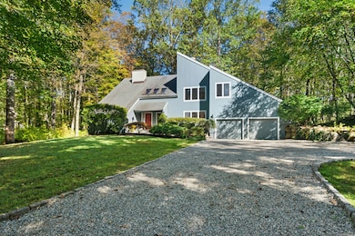 90 Old Stagecoach Rd, Redding, CT 06896 - photo 3