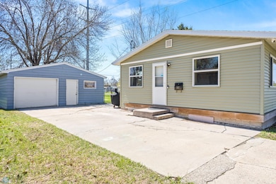 401 3rd Ave E West Fargo