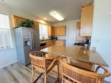 769 Bartlett Ave, Hayward, CA 94541 - photo 2