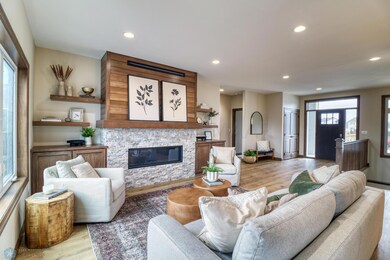 Living Area1_2
