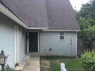 3906 E 60th Place, Tulsa, OK 74135 - photo 2