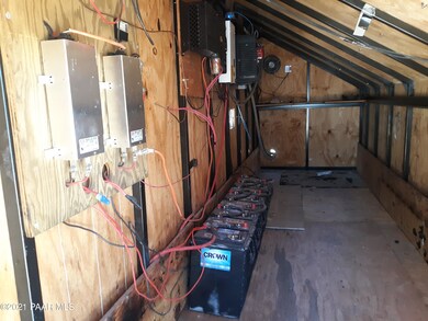 8055 W Roberts Rd, Ash Fork, AZ 86320 - photo 5