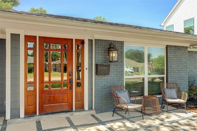 1502 Thornton Rd, Houston, TX 77018 - photo 3