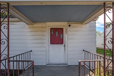 960 Carlton St, Muskegon, MI 49442 - photo 2