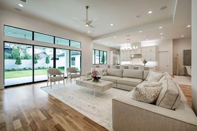 1418 Monarch Oaks St, Houston, TX 77055 - photo 2