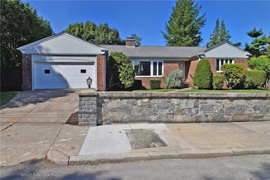 555 East Ave, Pawtucket, RI 02860 - photo 2