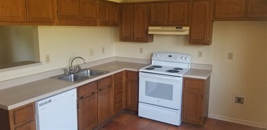 6928 Lagrange Cir S, Cordova, TN 38018 - photo 3