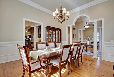 Formal Dining