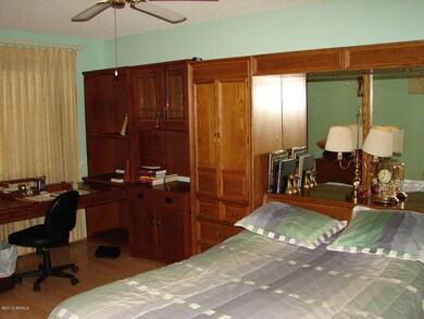 Hawthorn Court